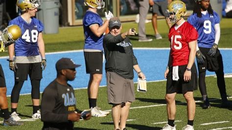 Uclas Chip Kelly A Private Man In A Very Public Role Sports Article