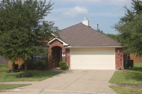 They consist of several individual overlapping components. GAF Timberline HD Lifetime Mission Brown - State Roofing ...