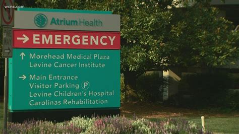 Atrium nurse shares concerns over mandated COVID-19 vaccine - YouTube