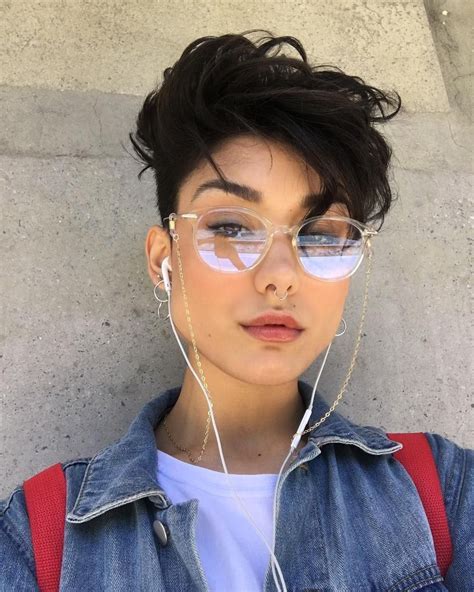 Curly hair can be a great asset if you know how to style it like the pro hairstylists. girl #girl girl short hair #girlshorthair Tags: # ...