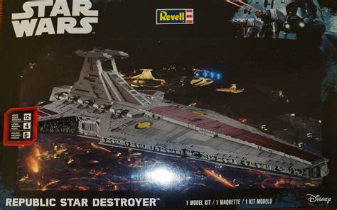 Revell Star Wars Model Kit Republic Star Destroyer 6458