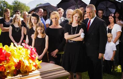 ¿cuál Es La Diferencia Entre Un Velatorio Y Un Funeral Marjolein