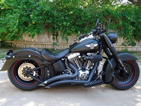 The fat boy is powered by a air cooled efi 1745 cc 2 cylinder engine that gives 155 nm torque at 3000 rpm. 2010 Harley-Davidson® FLSTFB Softail® Fat Boy® Lo (satin ...