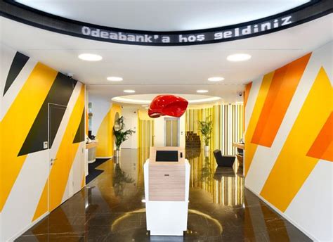 10 Branches Designed To Wow The Digital Banking Consumer Bank