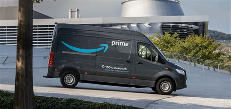 Amazon Orders Over 1800 Electric Vans From Mercedes Benz Electrek