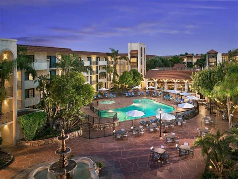 Phoenix Az Embassy Suites By Hilton Scottsdale United States North
