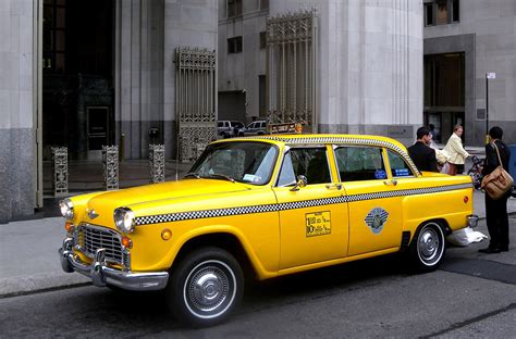 New York Ultimate Por Qué Los Taxis De Nueva York Están Pintados De Un Amarillo Tan Chillón