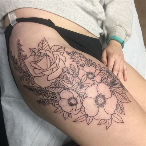 Flower leg tattoos designs for girls: Floral Thigh Tattoo Designs, Ideas and Meaning | Tattoos ...