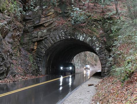 Bridgehunter.com | Bote Mountain Tunnel