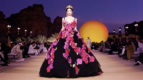 Dolce Gabbana Alta Moda Alta Sartoria Spring Summer Youtube