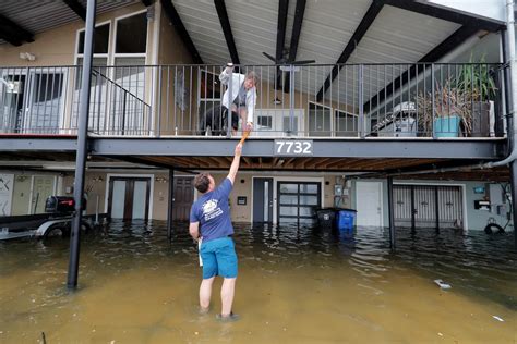 Tropical Storm Cristobal Hits Louisiana Coast Bringing More Flooding
