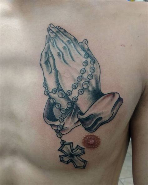 The tattoo is a popular choice in the world of remembrance and memorial tattoos. ⊳ Praying Hands Tattoo with Meaning - Jesus Hand Tattoo ...