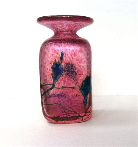 Robert Held Art Glass Irridecent Pink Vase Hand Blown Etsy