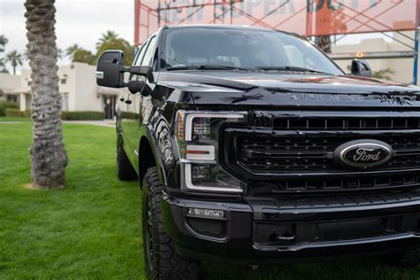Hauling And Rock Crawling With The 2020 Ford F Series Super Duty Cnet
