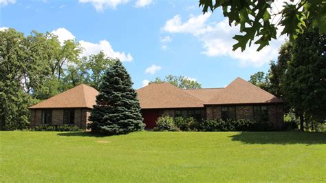 Custom Home And Outbuildings Bordering Nature Preserve Near Woodstock Whitetail Properties