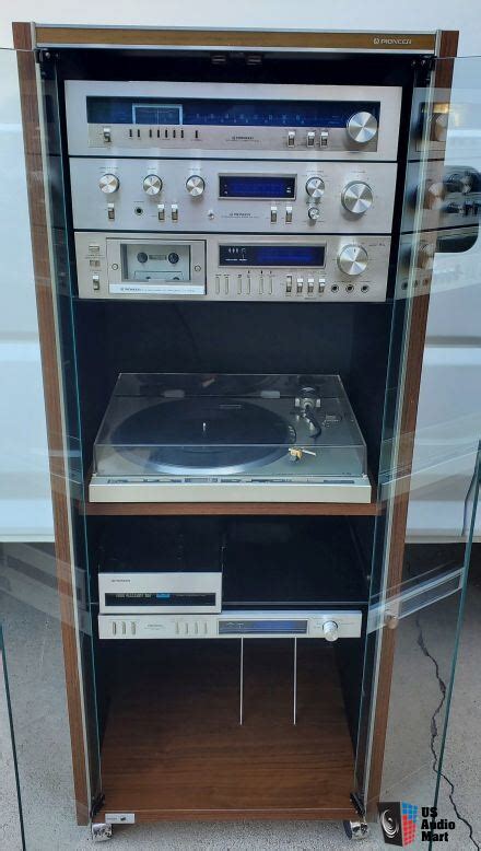 Pioneer 1979 Vintage Cabinet Stereo System Receiver Speakers Turntable