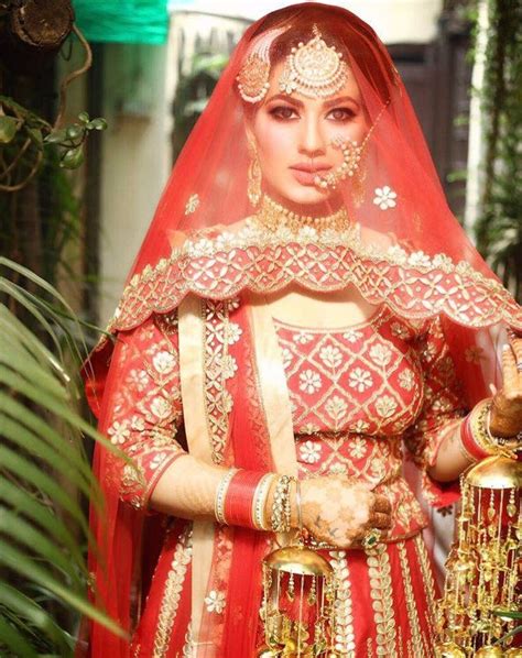 Pinterest Shikachand Indian Bride Beautiful Lhengas Bridal Makeup