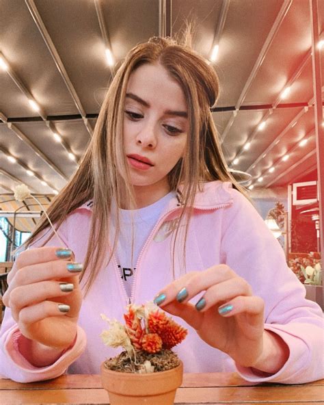Bir çocuk sevdim adlı dizide birini oynayan 1996 doğumlu kız. seviyor, sevmiyorculuk 🌼 | Cool photos, Actresses, Blackpink