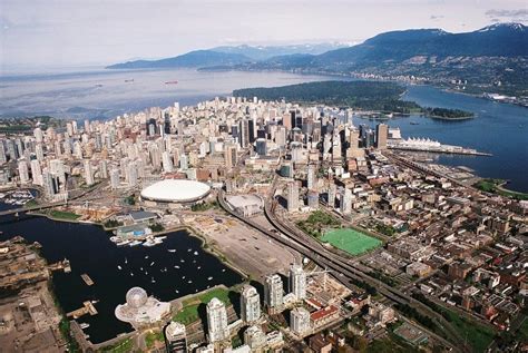 Downtown Vancouver In British Columbia Facts Photos And Sightseeing