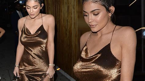 Kylie Jenner Goes Braless In Daring Slit Dress Sparking More Boob Job