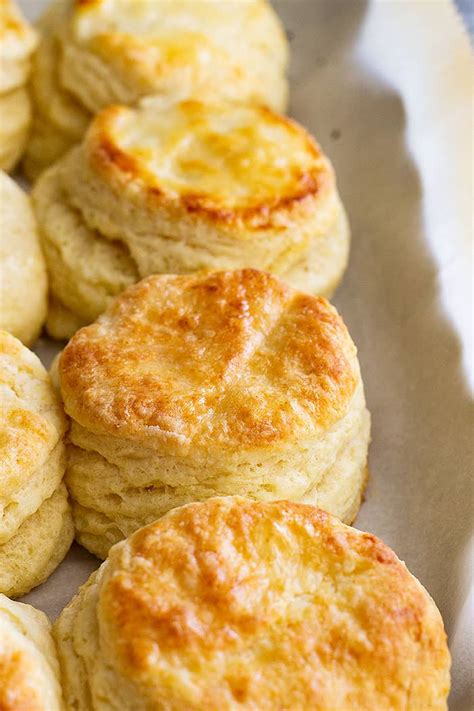 How To Make Flaky Buttermilk Biscuits Video Countryside Cravings