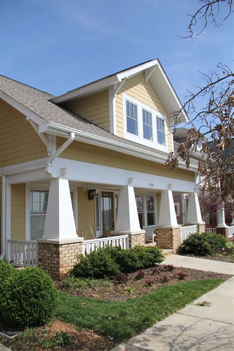 Beautiful Craftsman Style Bungalow In The Northshore Town Center