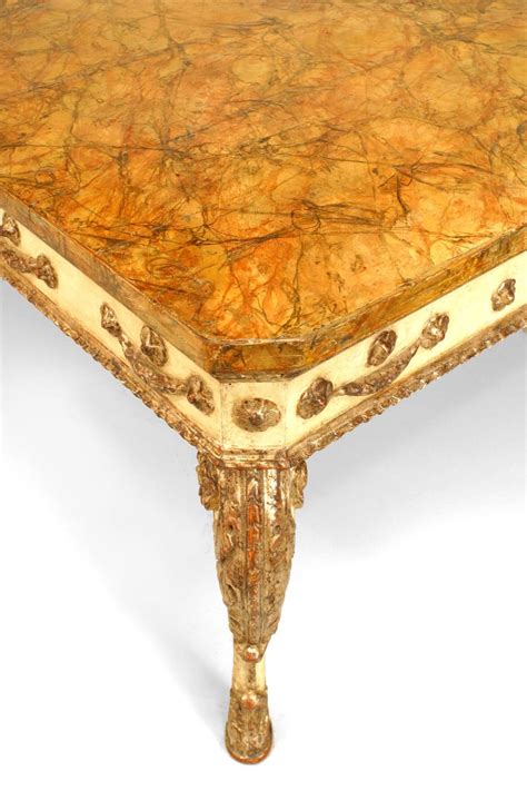 Der stil des designs erinnert an den designer und/oder hersteller. Large Italian 18th Century Rococo Centre Table For Sale at ...