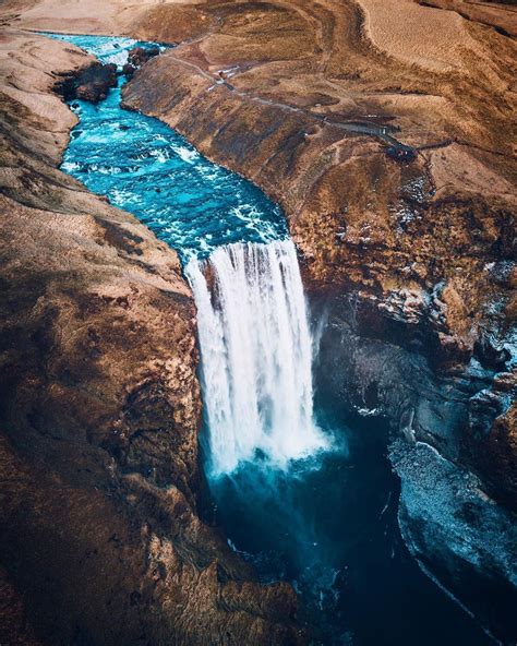 Experience The Beauty Of Iceland 🇮🇸 Paysage Idée Voyage Chute Deau
