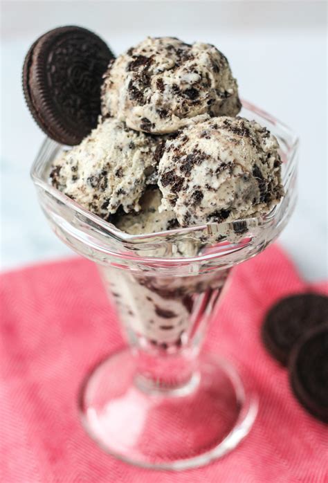 Ice cream cones & choc ices. No-Churn Oreo Ice Cream - Baker Jo - Quick Summer Dessert ...