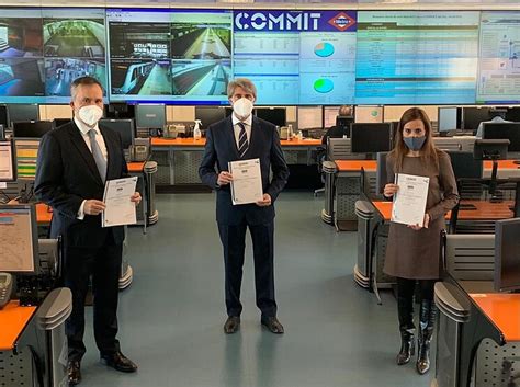 La comunidad de madrid presentará en los próximos días la 'cartilla covid', el proyecto que su presidenta, la conservadora isabel díaz ayuso, planteó hace unos meses y que parecía que había. Metro de Madrid recibe el certificado Aenor por sus ...