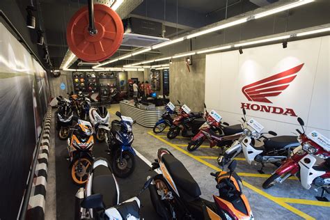 It is equipped with more facilities aiming to support and provide more convenience to the. Boon Siew Honda opens first Impian X store in Johor