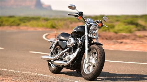 Harley Davidson 1200 Custom 2016 Std Bike Photos Overdrive