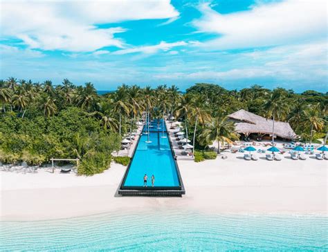 The Best 5 Maldives Hotels With Infinity Pools