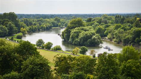 Richmond Park Book Your Trip With Berrys Visit Londons Largest