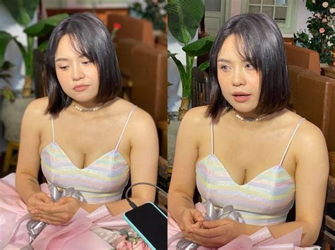 Hôm nay, massageishealthy sẽ hướng dẫn bạn cách làm bánh bông lan đơn giản ngay tại nhà nhé. Thái Trinh diện váy hở bạo, lộ hình xăm "lạ" giữa ngực gây choáng