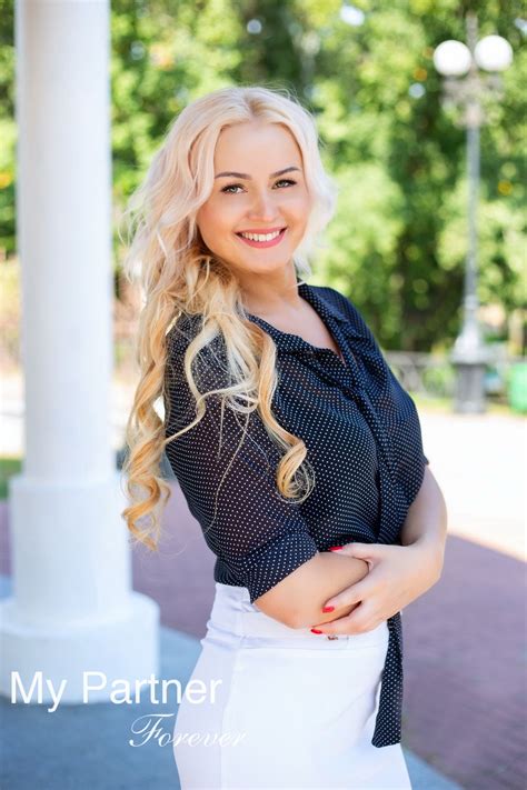 Ukrainian Lady Looking For Men Elena From Kiev Ukraine