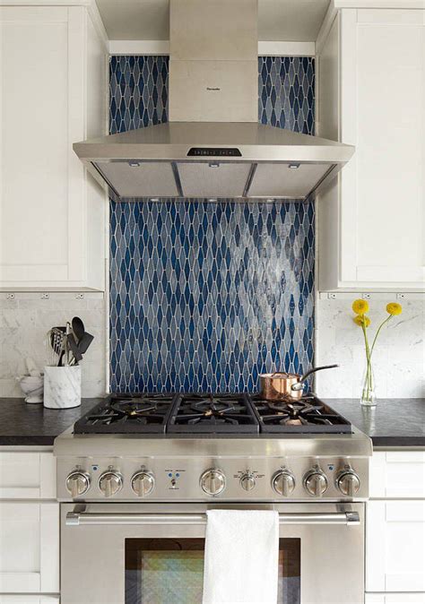 Vertical Tile Backsplash In The Kitchen A Bold New Look Decoist