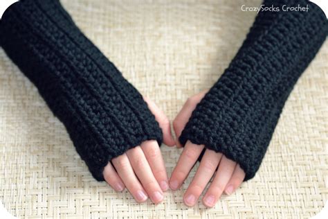 Wrist Warmers · How To Make Fingerless Gloves · Yarncraft On Cut Out Keep