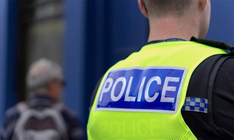 Police Hunt For Man In Van After Stornoway Disturbance
