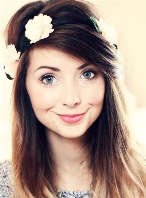 Zoe Sugg Is So Perfect And Beautiful I Love Her And Im Addicted To Watching Her Videos