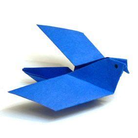 Habs bis jetzt trotz mehrerer versuche noch nicht hingekriegt. Origami Taube | Origami-tiere, Tiere falten, Origami ...