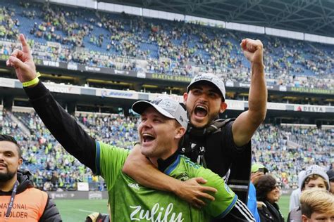 seattle-sounders-unveil-new-jersey-kits-for-2020-mls-season