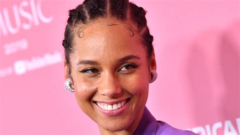 Alicia Keys Net Worth The Singer Is Worth Way More Than You Think