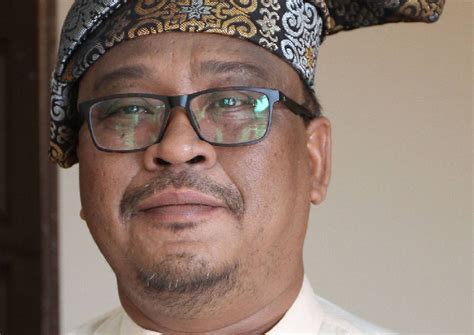 Mohd khairul azam abdul aziz. Pardon me?: Lawyer sues FT Pardons Board over Anwar's ...