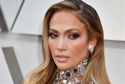 8 Jennifer Lopez Beauty Looks That Serve Some Major Bridal Inspo
