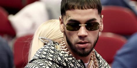 Las Fotos De Anuel Aa Con Niños Que Lo Meten En Un Problema