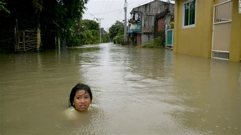 Flooding Brings Chaos To Philippine Capital Cnn