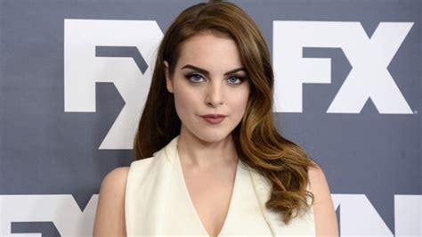 Liz Gillies Talks Sex Drugs Rock Roll Winning Over Denis Leary And