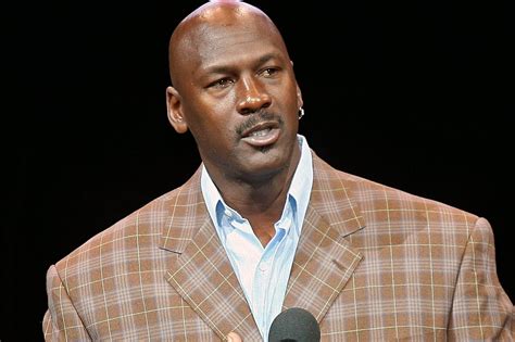 Basketball Legend Michael Jordan Now A Billionaire Joins Forbes List Welcome To Linda Ikejis