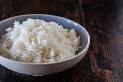 Cooking rice in the microwave doesn't take any less time, but it's convenient for other reasons: How to cook perfect rice in the microwave | Steamy Kitchen